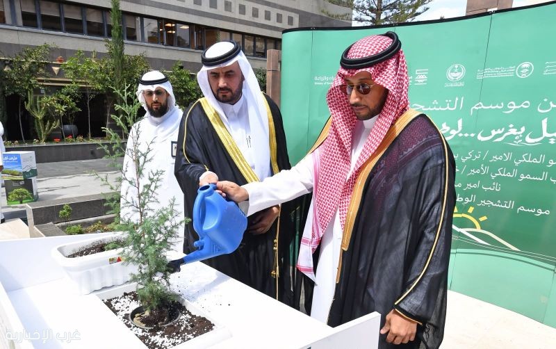 نائب أمير عسير يطلق موسم التشجير الوطني 2026 بالمنطقة