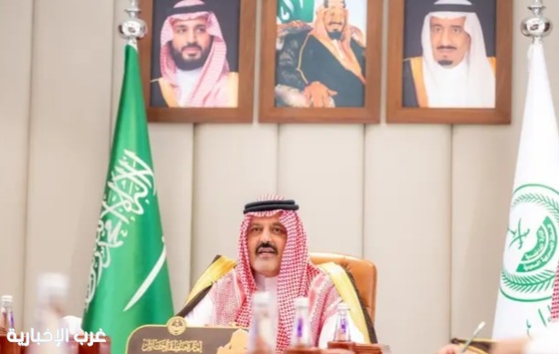 أمير حائل يستعرض خطط «الدرع الأخضر» لتعزيز الأمن الغذائي والتنمية الزراعية أمير حائل يستعرض خطط «الدرع الأخضر» لتعزيز الأمن الغذائي والتنمية الزراعية