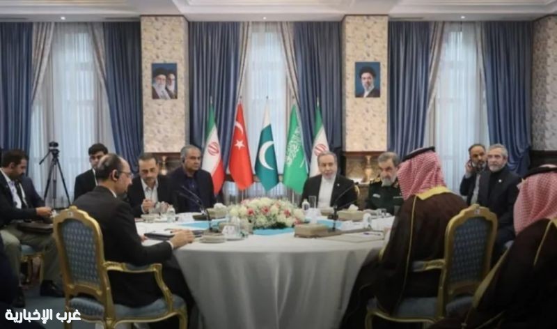 وزير الدفاع يزور طهران لخفض التصعيد بين أطراف الأزمة الحالية وزير الدفاع يزور طهران لخفض التصعيد بين أطراف الأزمة الحالية