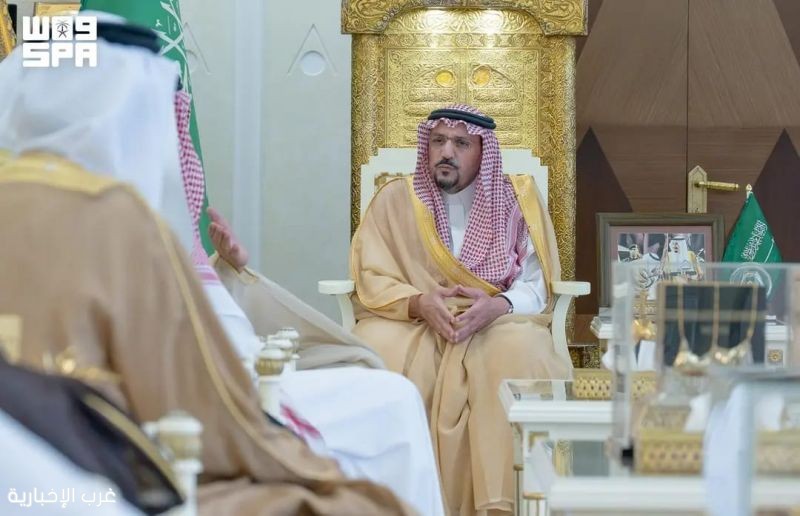 أمير القصيم يطّلع على أعمال جمعية شموخ لرعاية ذوي الإعاقة أمير القصيم يطّلع على أعمال جمعية شموخ لرعاية ذوي الإعاقة