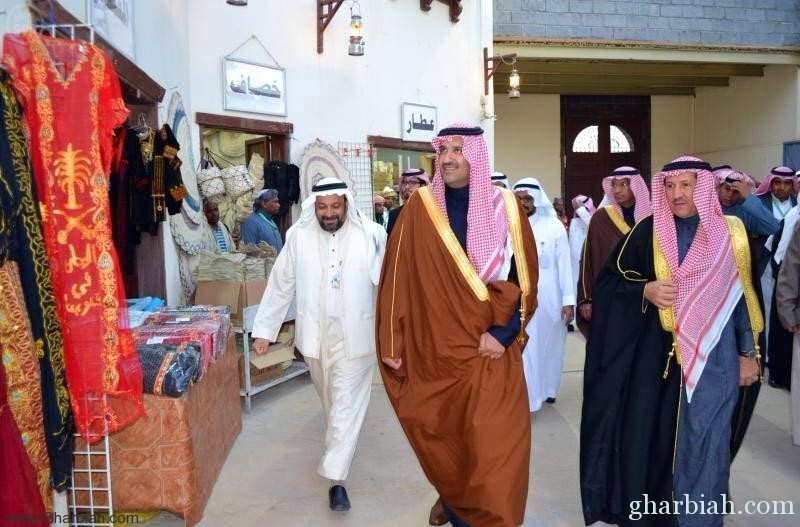  الأمير فيصل بن سلمان يزور جناح المدينة المنورة في الجنادرية