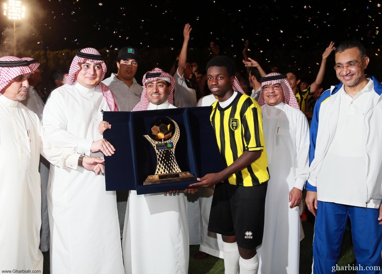  ناشئو الاتحاد يحققون كأس بطولة أرامكو السعودية