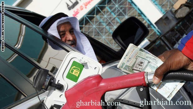 "اقتراح" برفع سعر البنزين في السعودية يشعل غضب المغردين على تويتر