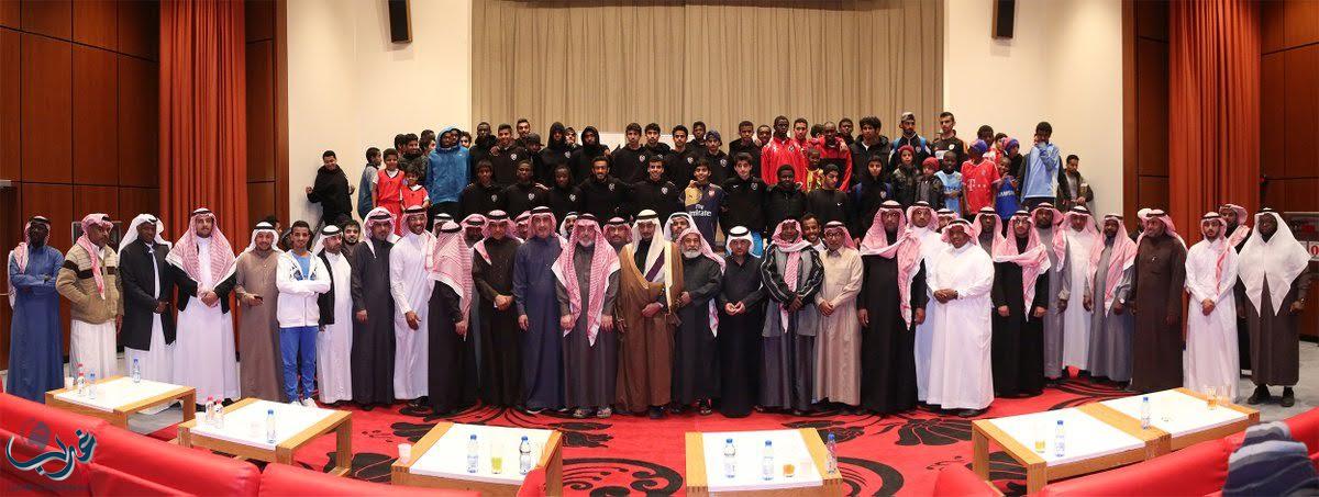 نادي الرياض يجتمع بأولياء أمور لاعبي الفئات السنية