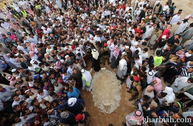 تشييع الملك عبدالله الى مثواه الاخير وسلمان يؤكد تمسكه بنهج الملك المؤسس "فيديو" محدث