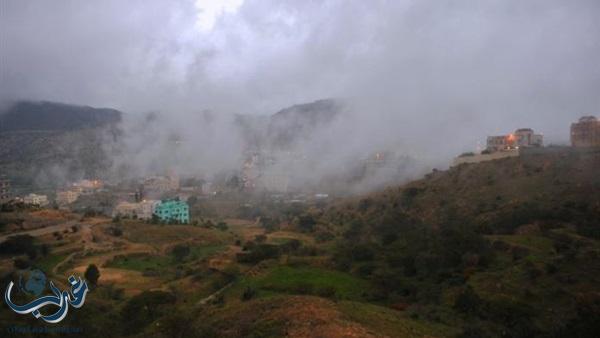 سحب رعدية ممطرة على المرتفعات الجنوبية الغربية