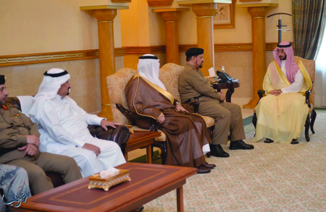"أمير مكة" يلتقي رئيس وأعضاء اللجنة الإشرافية العليا للحملة الوطنية الشاملة “وطن بلا مخالف”