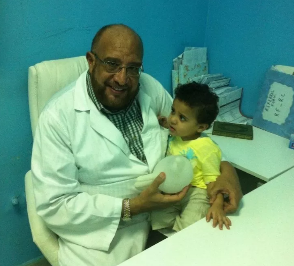 نجاح أول عملية فتق إربي لطفل بمستشفى محافظة بدر