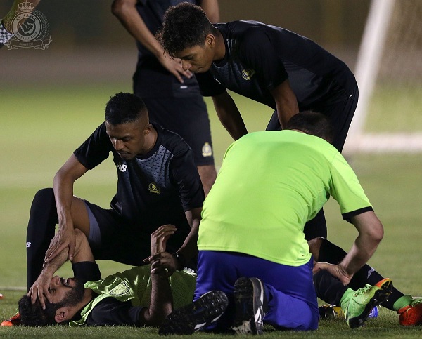 الرباط الصليبي للاعب النصر النصار