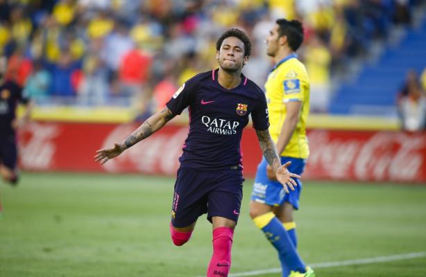 برشلونة يؤكد إستمرار نيمار مع الفريق