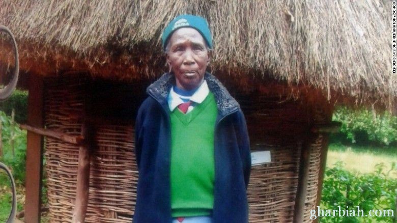 مترجم: أكبر تلميذة في كينيا عمرها 92 عامًا وتذهب إلى المدرسة الابتدائية