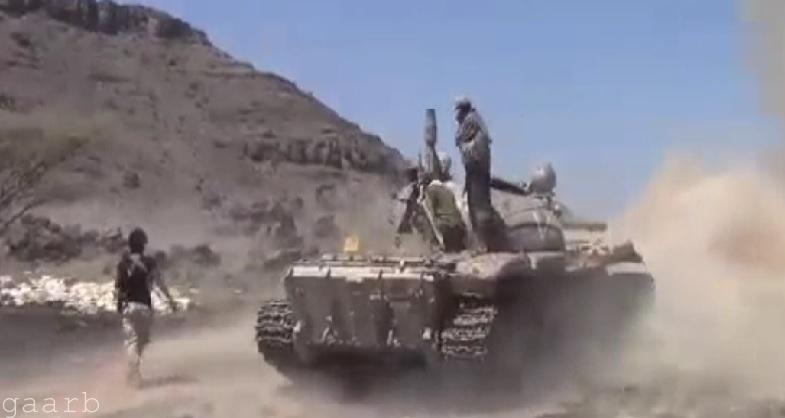 المقاومة الشعبية وقوات الجيش تقتل 36 من ميليشيات الحوثي في تعز وشبوة والبيضاء