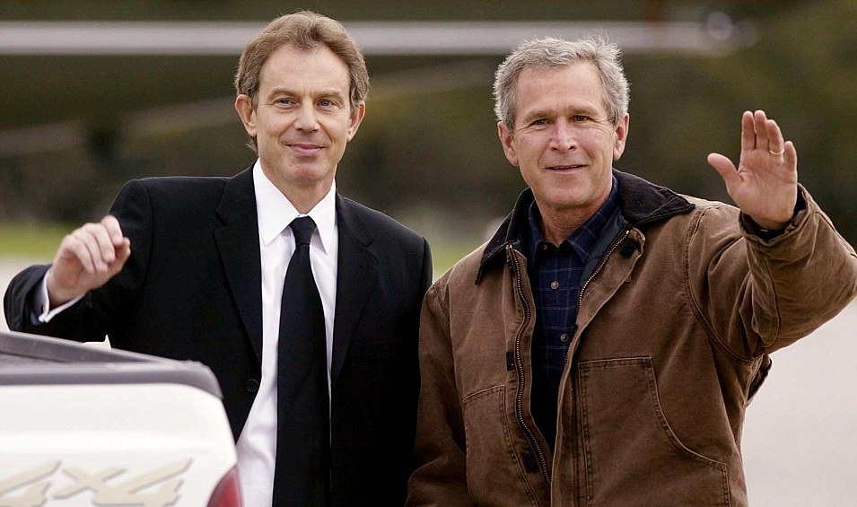 صحيفة ديلي ميل : تنشر وثائق مسربة لـ"صفقة الدم" بين بوش وبلير لغزو العراق