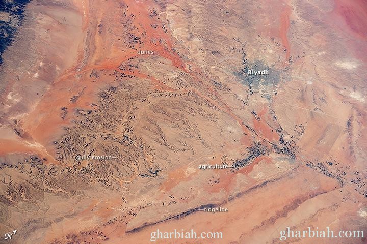 وكالة ناسا :تعرض صورة من الفضاء للعاصمة الرياض وما جاورها وتصفها بـ "الثرية"