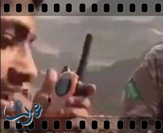 جندي سعودي يغتنم جهازلاسلكي لحوثي ويخاطب القيادة الحوثية ان كنتم رجال تعالوا
