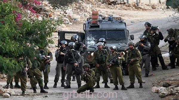 قوات الاحتلال الإسرائيلية تستهدف المزارعين الفلسطينيين شرق مدينتي خان يونس وغزة