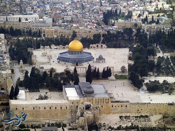 49 مستوطنا يهوديا يعتدون على المسجد الأٌقصى