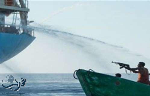 قراصنة يخطفون سفينة تجارية في خليج عدن