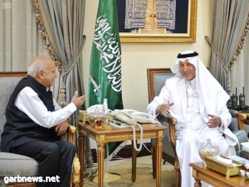 الأمير خالد الفيصل يستقبل رئيس بعثة الحج الهندية