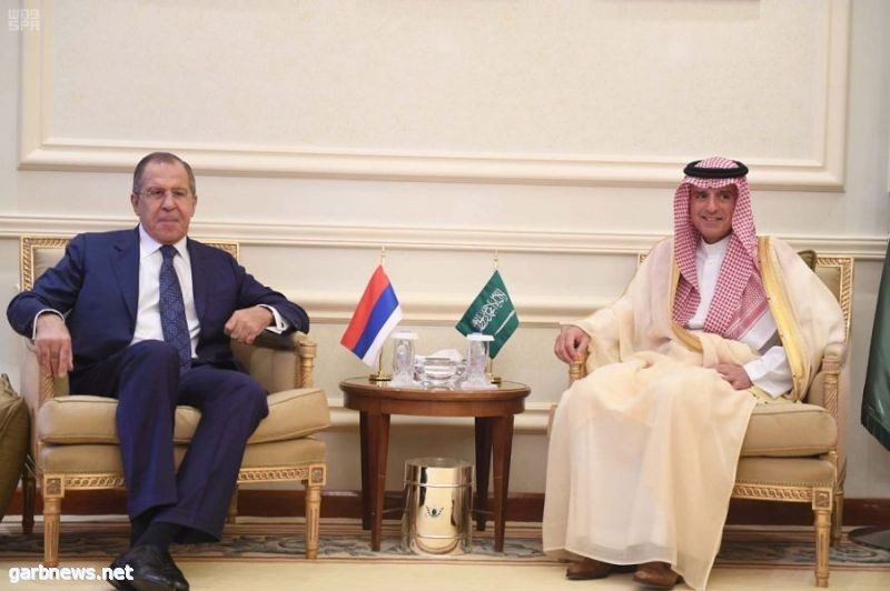 وزير الخارجية يعقد جلسة مباحثات رسمية مع وزير الخارجية الروسي