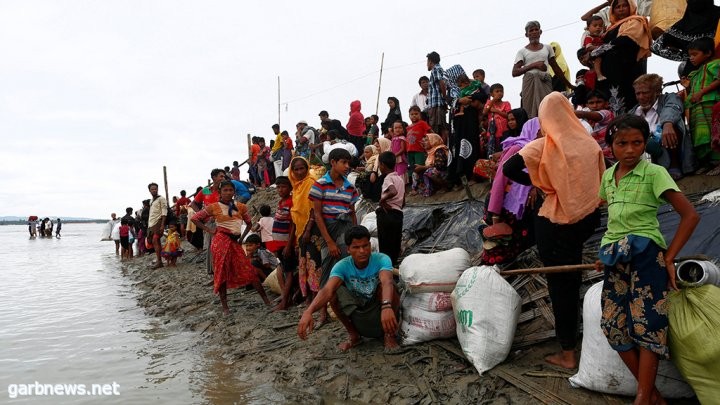 مئة ألف من مسلمي الروهينغا ينتظرون الفرار من ميانمار