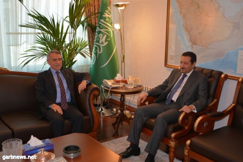 سفير خادم الحرمين الشريفين لدى تركيا يستقبل نظيره الجزائري