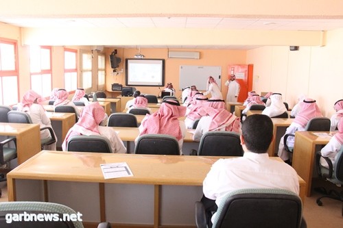 دورات تدريبية للمرشدين الصحييين بنين وبنات بتعليم المذنب