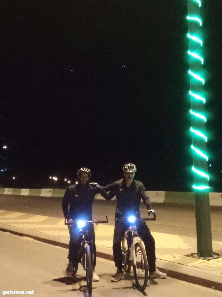 شقيقان يقطعا ١٠٠٠ كيلو على دراجة هوائية دعماً للجنود البواسل