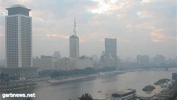 الطقس السيئ يضرب مصر .. الأمن يغلق أغلب الطرق والمحاور لإنعدام الرؤية