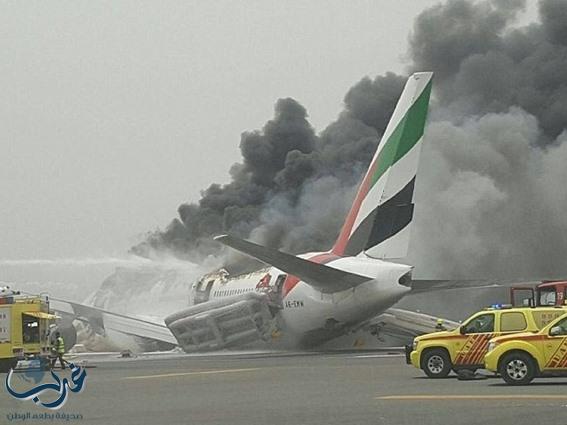 تحقيق تحطم طائرة الإمارات قد يستغرق ثلاث سنوات