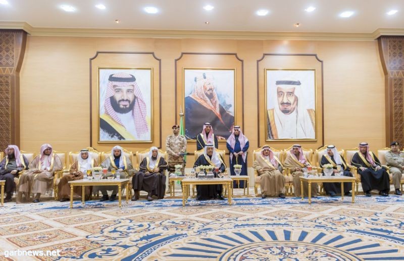 أمير الباحة يلتقي المسئولين ومشائخ القبائل وأهالي المنطقة