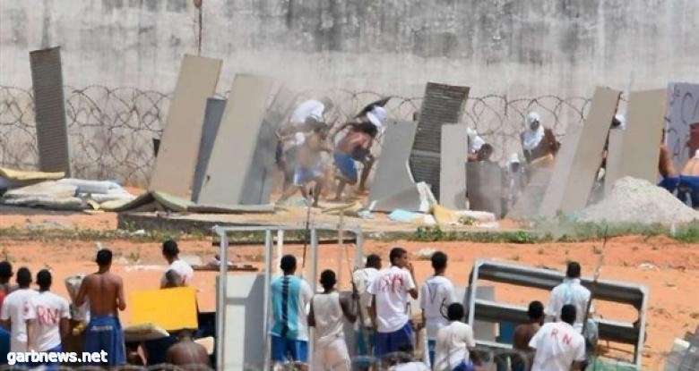 سجناء يحتجزون حراساً رهائن خلال عصيان في البرازيل
