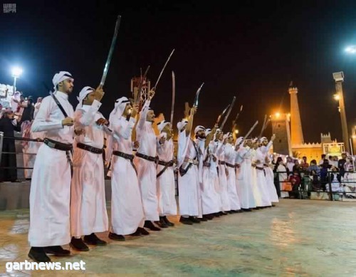 لون "الهرموج" ينعش زوار قرية الباحة في "الجنادرية"