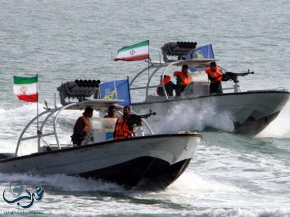 إرنست: تحرك زوارق إيرانية قرب سفينة أمريكية بمضيق هرمز عمل استفزازي