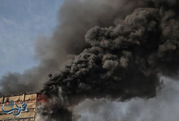 38 مصابا حصيلة انهيار المبنى الشاهق في وسط طهران