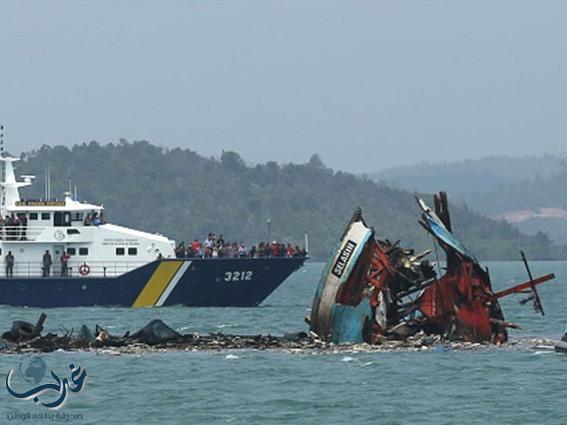 عشرة قتلى و30 مفقودا في غرق مركب قبالة ماليزيا