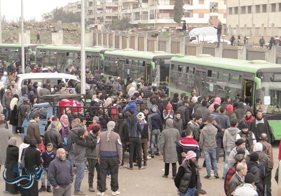 سوريا: تهجير أهالي الوعر تحت حراسة﻿ روسية