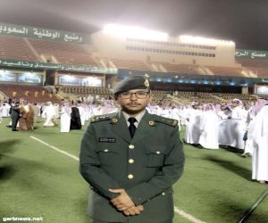 أسرة الدعجاني يحتفلون بتخرج أبنهم برتبة ملازم أول