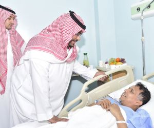 نائب أمير نجران يزور  مرضى مركز الأمير سلطان لأمراض وجراحة القلب بالمنطقة