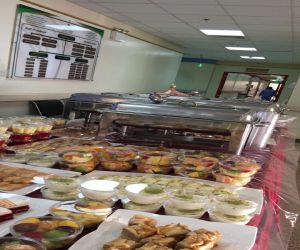 مستشفى ام الدوم يقيم افطار لمنسوبيه وزواره