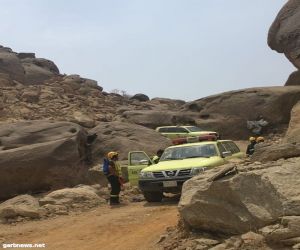 العثور على 3 أشخاص فُقدوا في جبل عفف بـ”أضم”.. والبحث جارٍ عن متطوعين تائهين