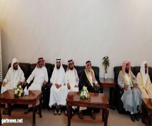 "مدير إدارة المساجد" ورئيس وأعضاء المكتب التعاوني في زيارة لمحافظ صامطة