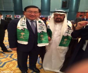 آل حسان يقلد السفير الصيني وشاح اليوم الوطني السعودي