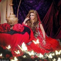صور: انتحار عارضة أزياء مسلمة بسبب إجبارها على الزواج القسري في بريطانيا