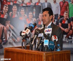 وزير الشباب و الرياضة المصري يكرم منتخبي الشباب والناشئين لكرة اليد