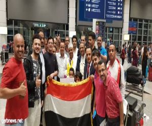 #اليمن : فنان الوطن أيوب طارش يصل ماليزيا وسط استقبال جماهيري حاشد