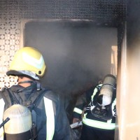الدفاع المدني يسيطر على حريق منزل العتيبية