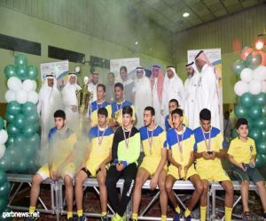 مدير عام تعليم مكة يتوج فريق تعليم الأحساء ببطولة التعليم لكرة اليد