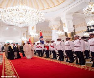 السفير آل خليفة : البحرين ملكا وحكومة وشعبا تتشرف بزيارة ولي العهد
