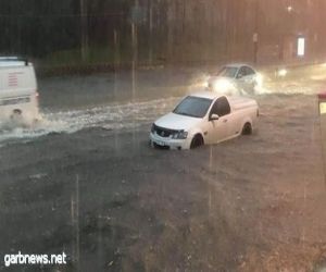 أستراليا.. عاصفة قوية تضرب سيدني وحرائق غابات في كوينزلاند